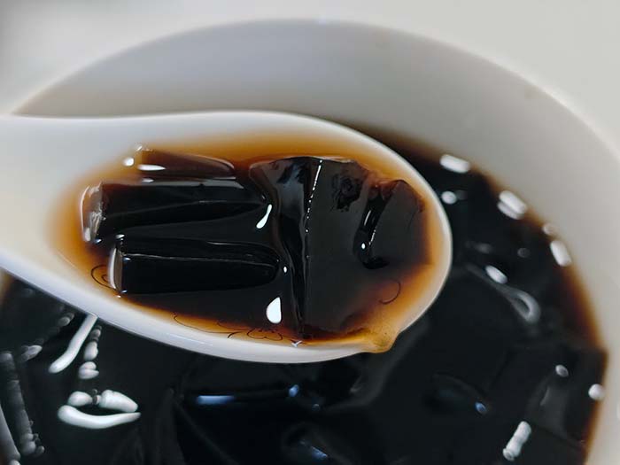 武夷山特色美食仙草蜜